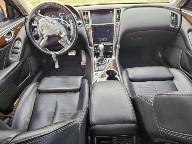 INFINITI Q50 Red Sport 400 Image 9