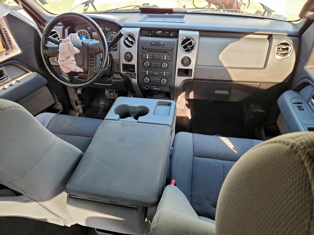 Ford F-150 Supercrew Image 4