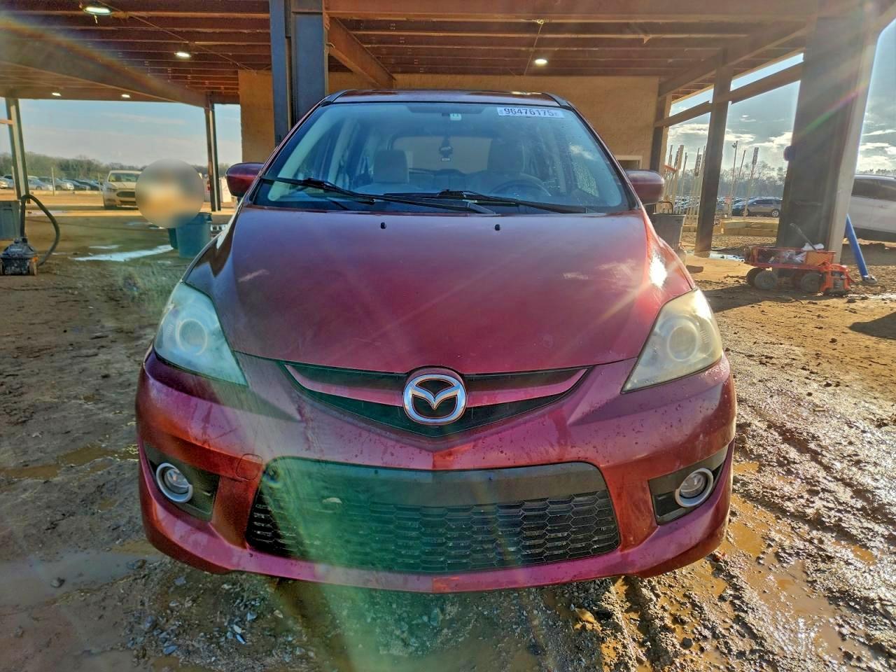 Mazda 5 Image 2