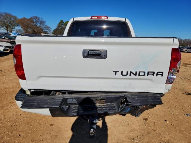 Toyota Tundra Crewmax Sr5 Image 4