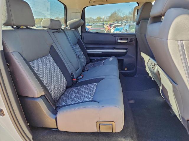 Toyota Tundra Crewmax Sr5 Image 8