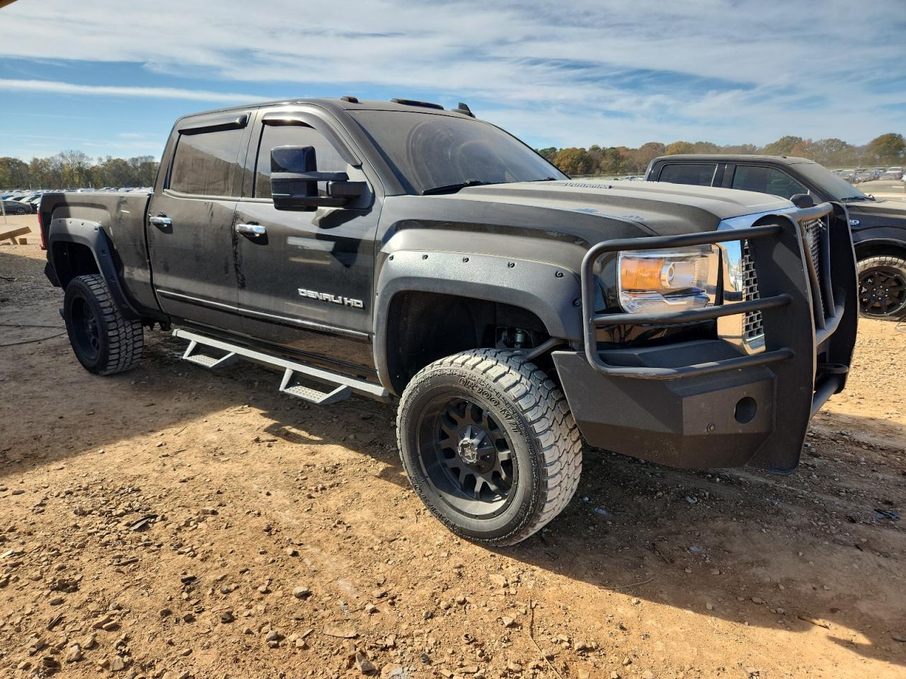 GMC Sierra K3500 Denali Image 7