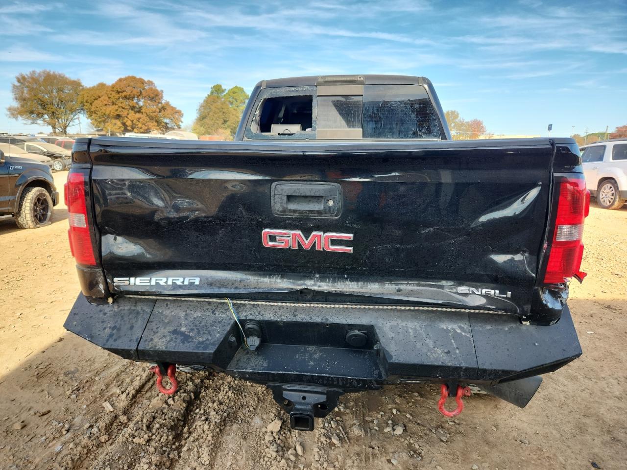 GMC Sierra K3500 Denali Image 4