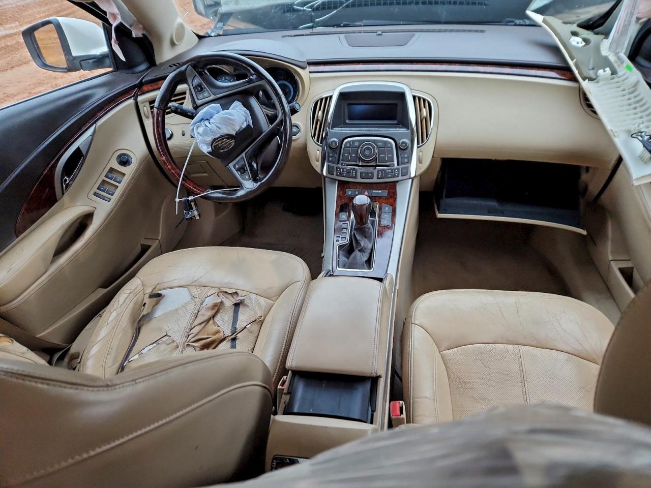 Buick LaCrosse Cxs Image 2