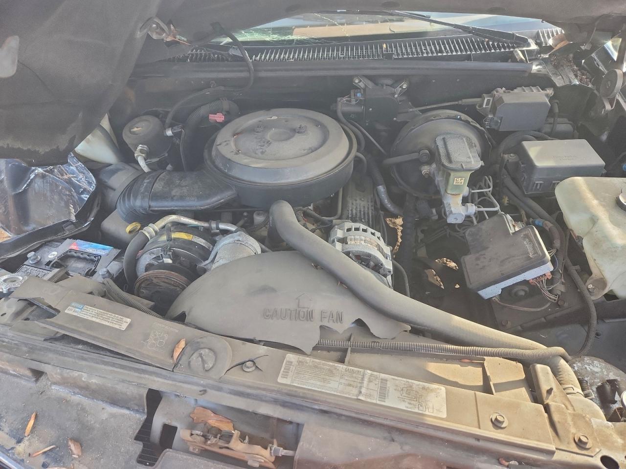 GMC Sierra C1500 Image 8