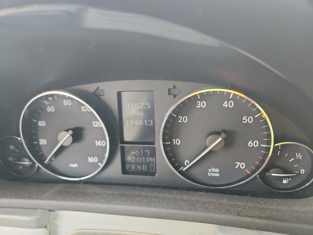 Mercedes-Benz C-Class 230k Sport Sedan Image 10