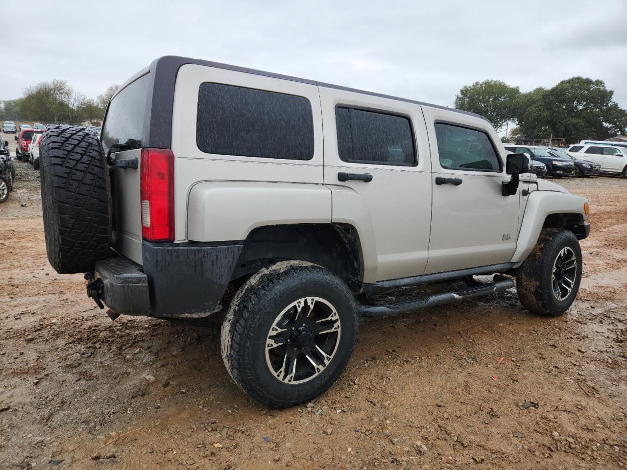 HUMMER H3 Image 11