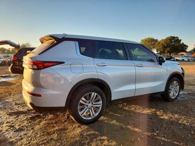 Mitsubishi Outlander Es Image 2