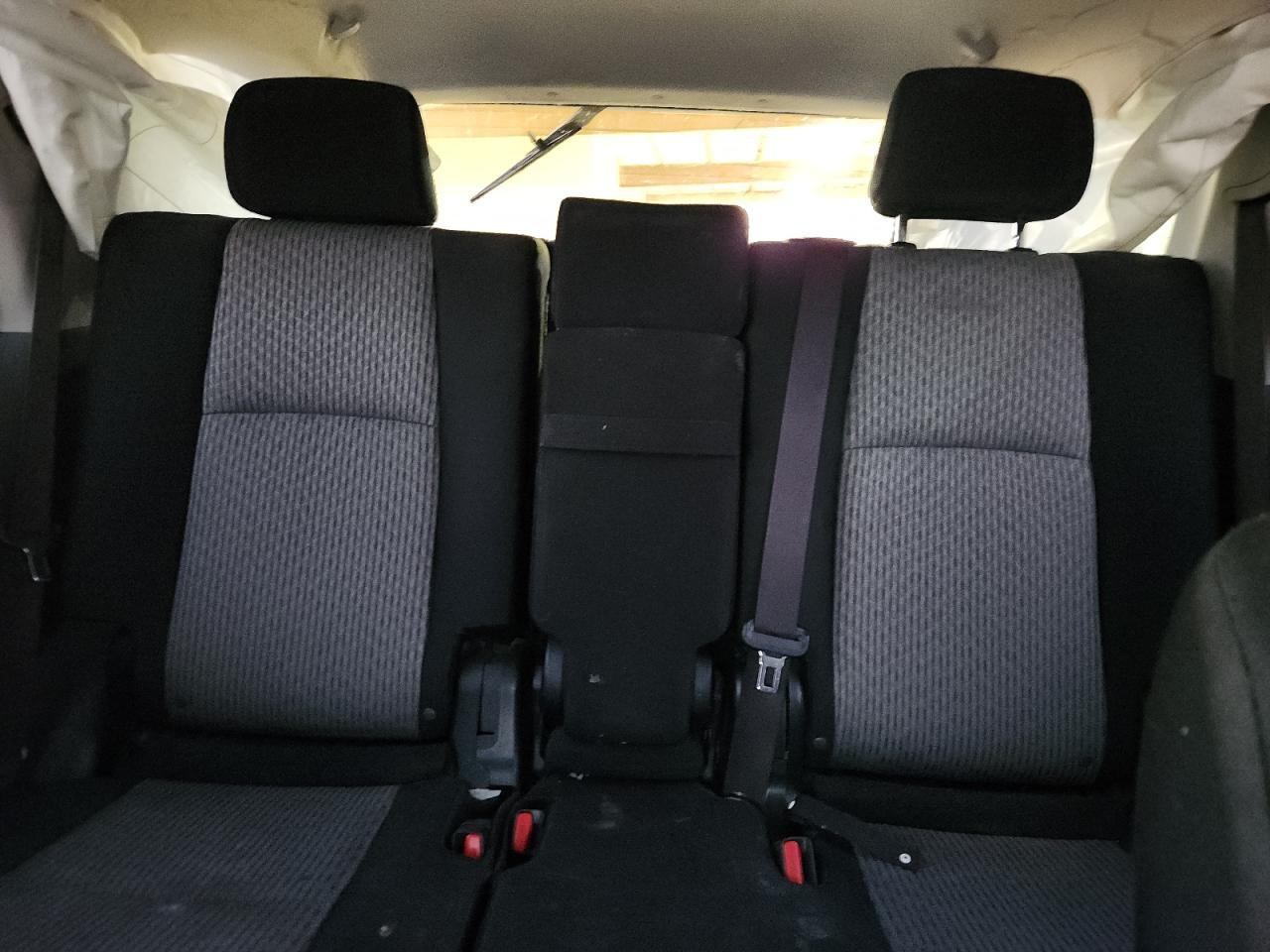 Toyota 4Runner Sr5 Image 9