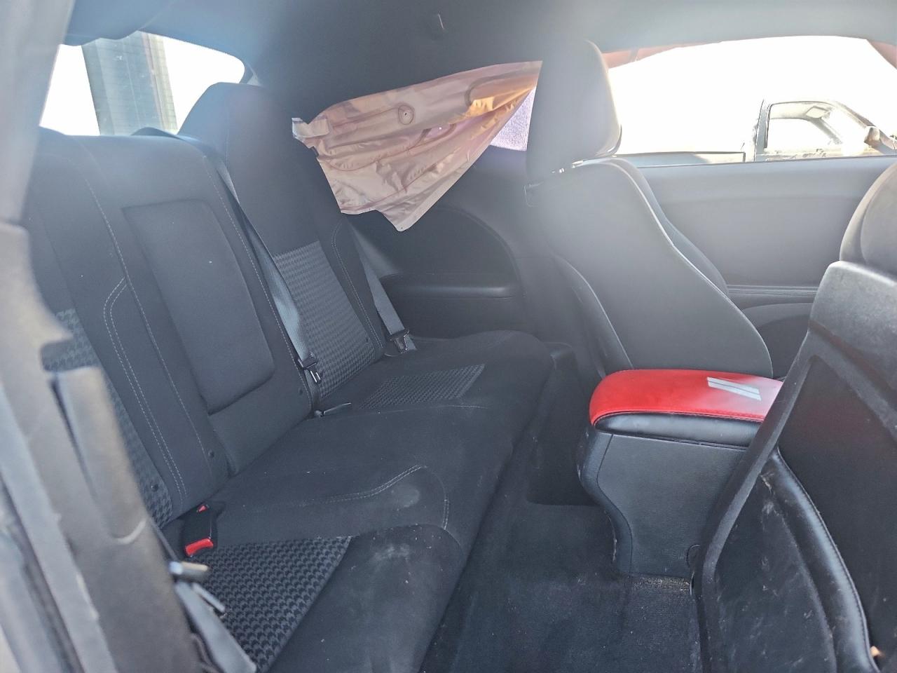 Dodge Challenger Sxt Image 4