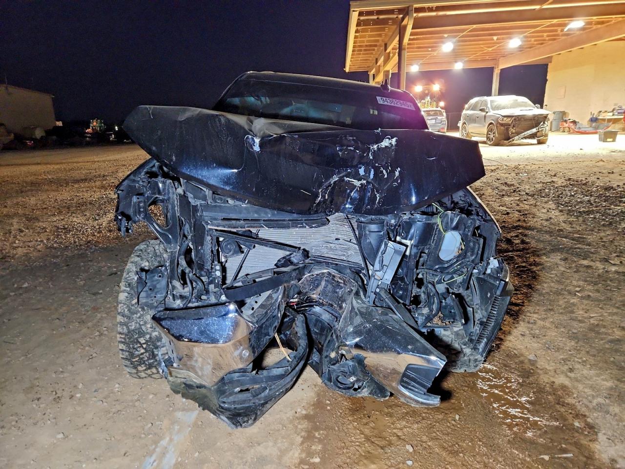 Chevrolet Silverado K1500 Ltz Image 3