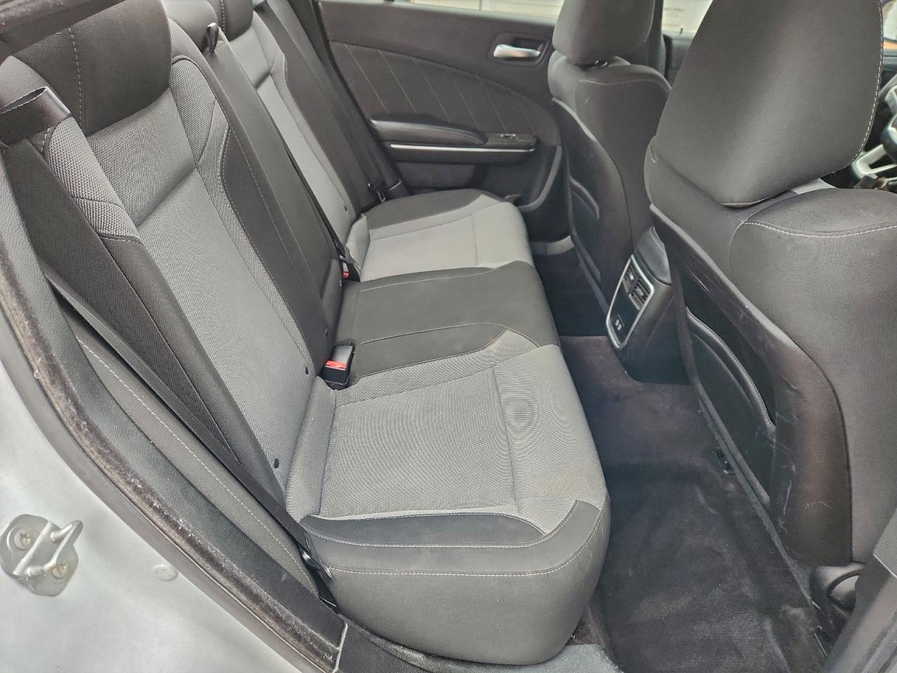 Dodge Charger Sxt Image 12