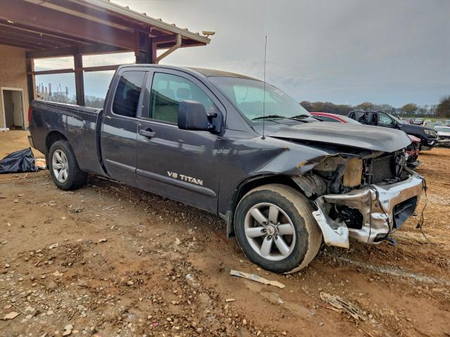 Nissan Titan Xe Image 10