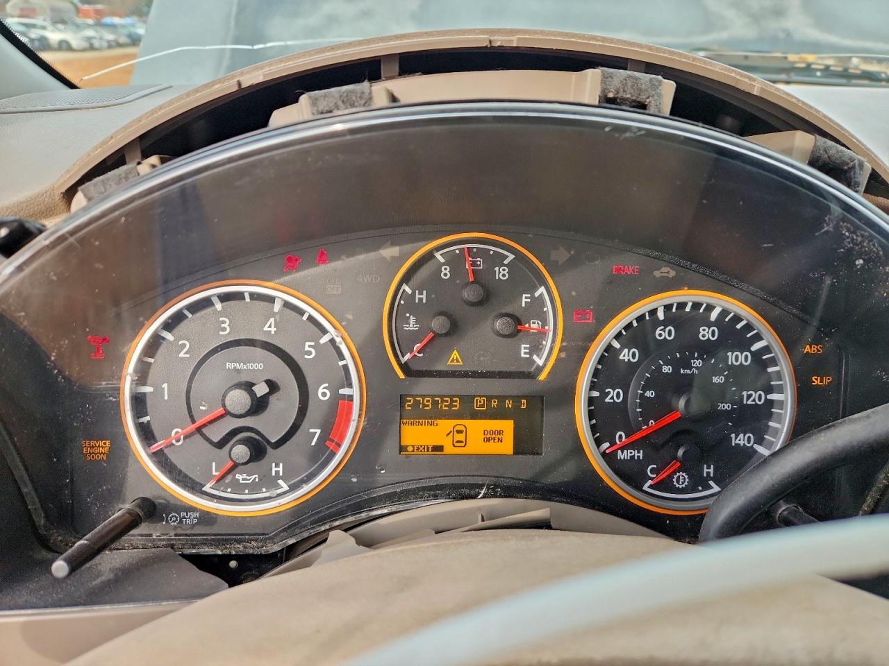 Nissan Titan Xe Image 6