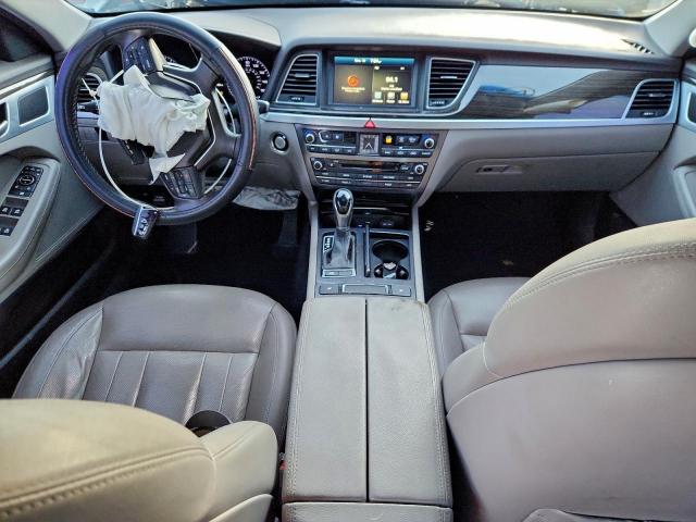 Hyundai Genesis 3.8l Image 9