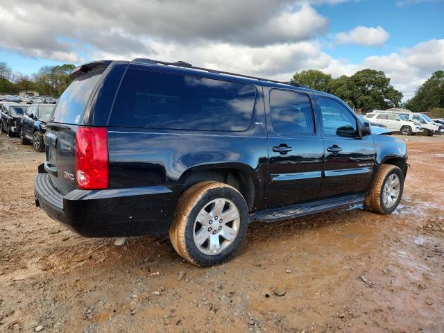 GMC Yukon C1500 Image 3