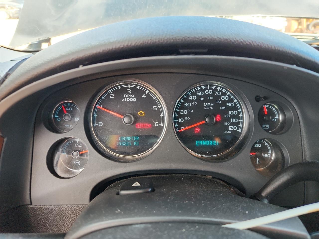 GMC Yukon C1500 Image 7