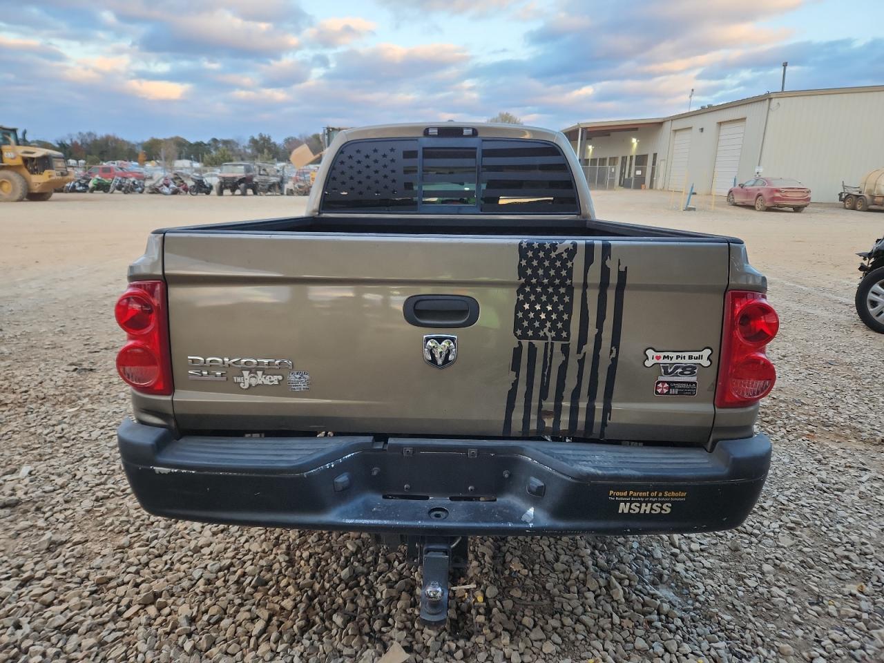 Dodge Dakota Quad Slt Image 4