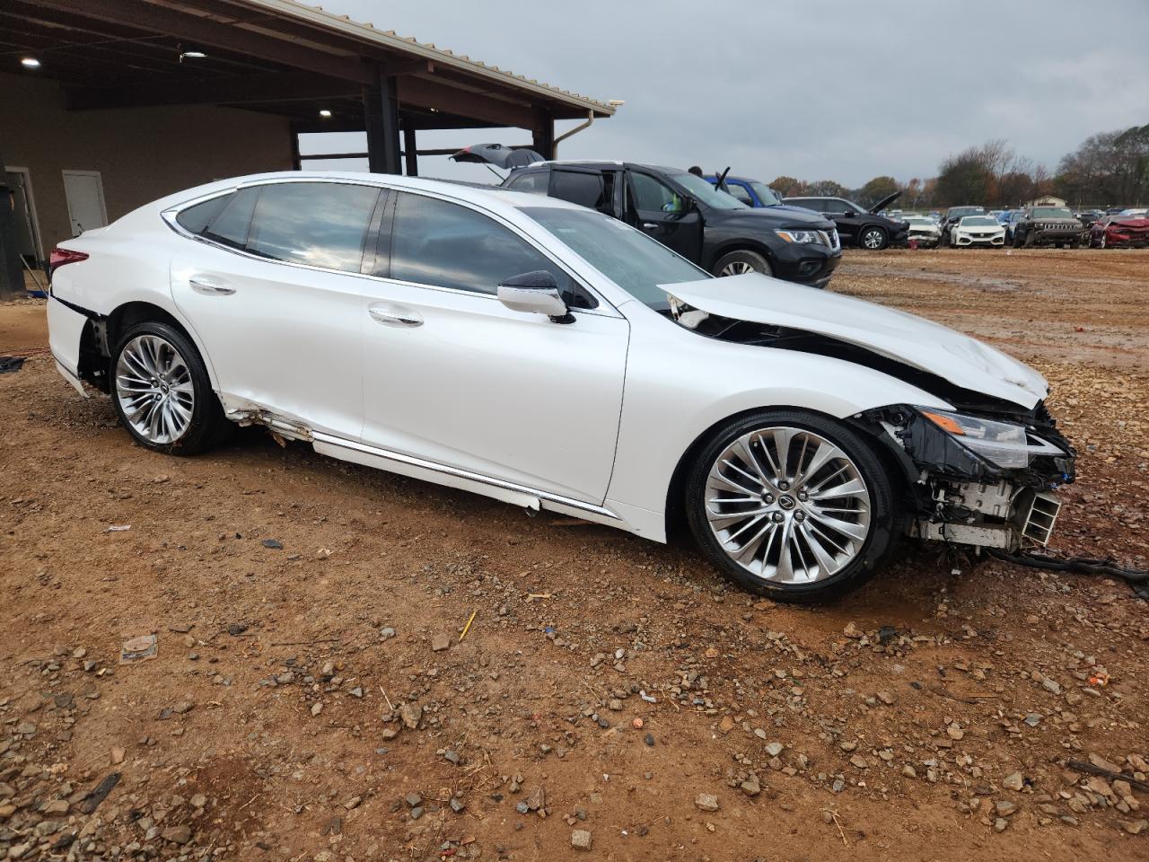 Lexus LS 500 Base Image 3