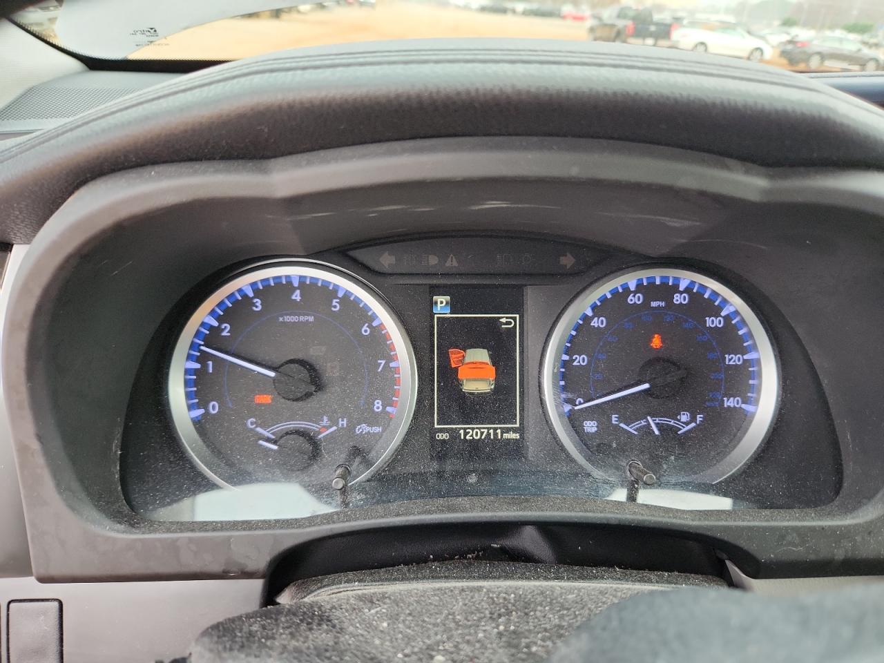 Toyota Highlander Le Image 5