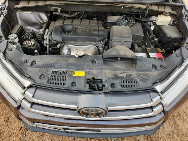 Toyota Highlander Le Image 9