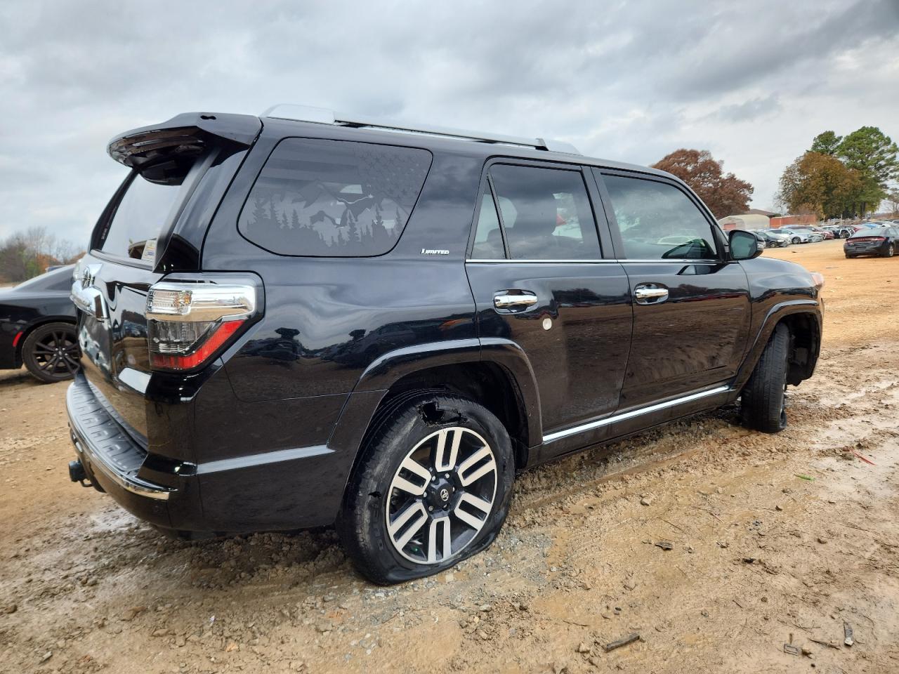 Toyota 4Runner Limited Image 4