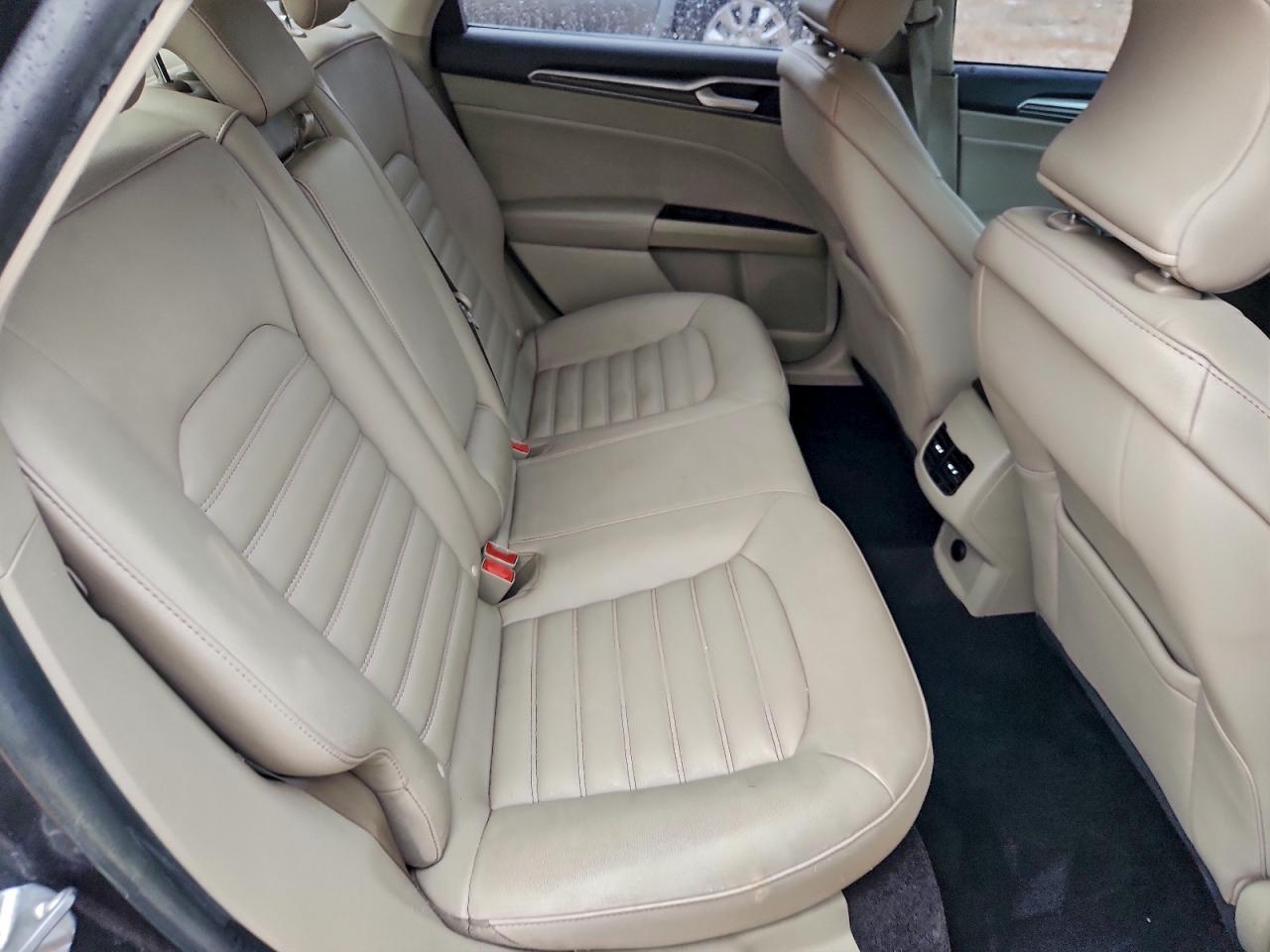 Ford Fusion Sel Image 2