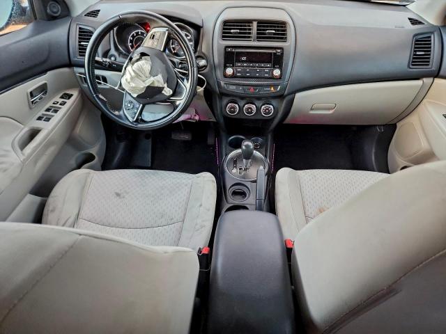 Mitsubishi Outlander Es Image 4