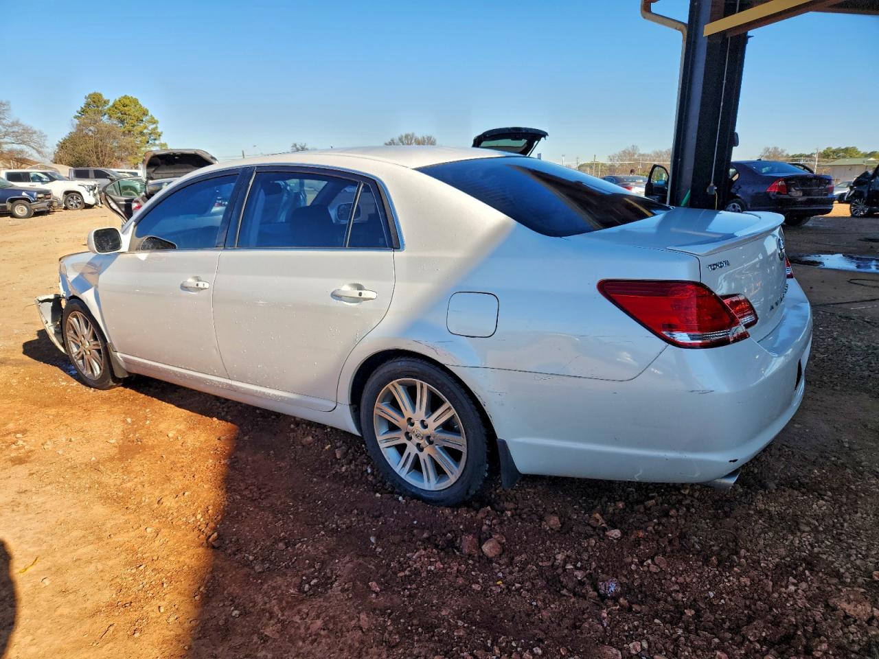 Toyota Avalon Xl Image 2