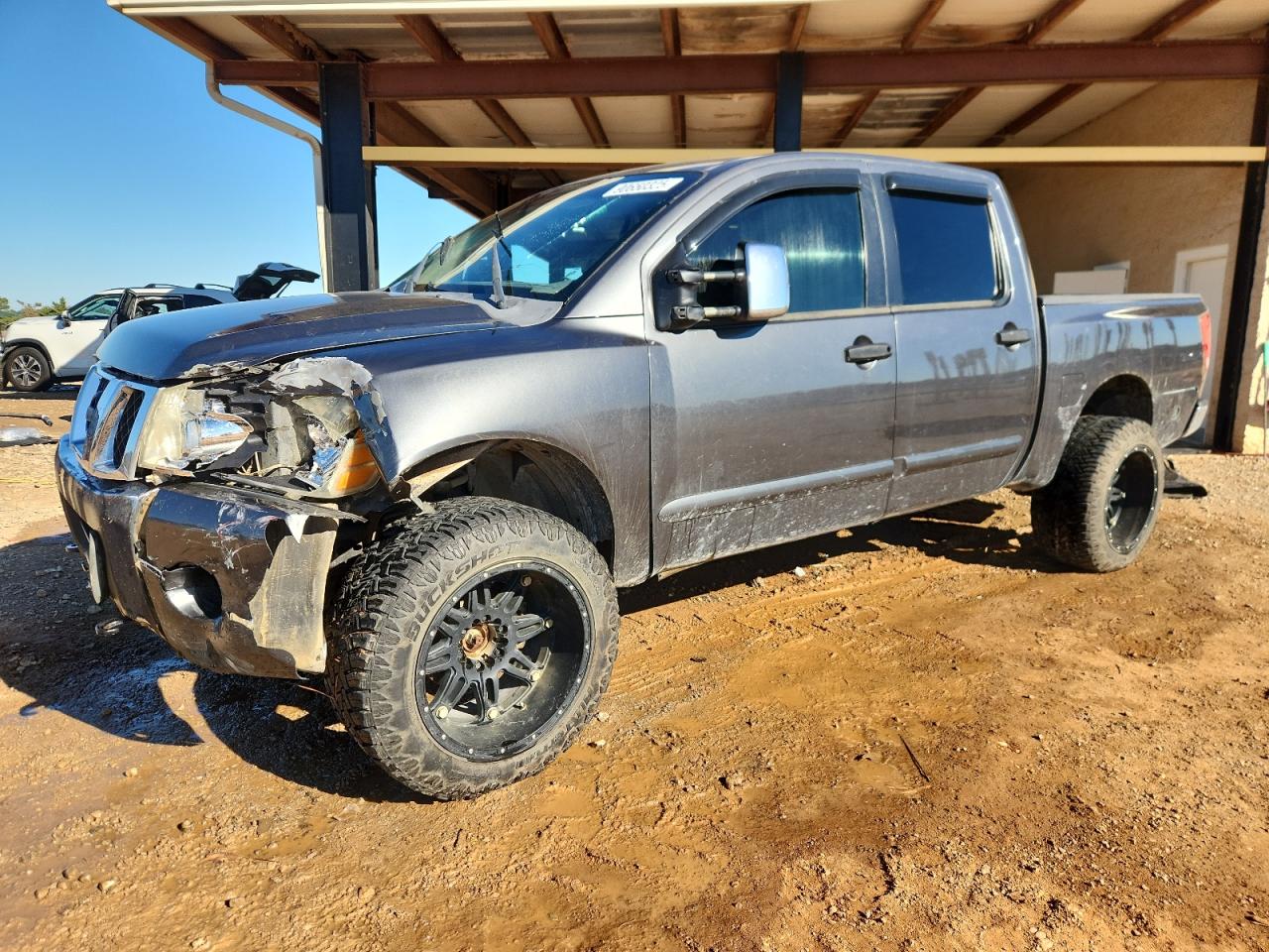 Nissan Titan Xe Image 1
