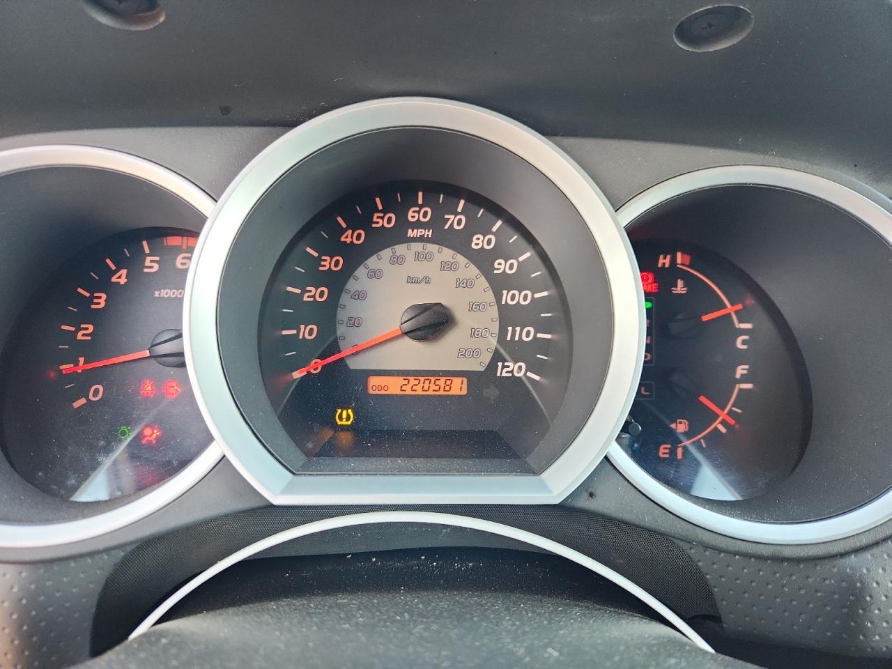 Toyota Tacoma Double Cab Prerunner Image 4