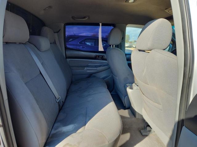 Toyota Tacoma Double Cab Prerunner Image 8