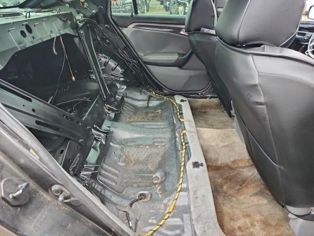 Acura TL Image 4