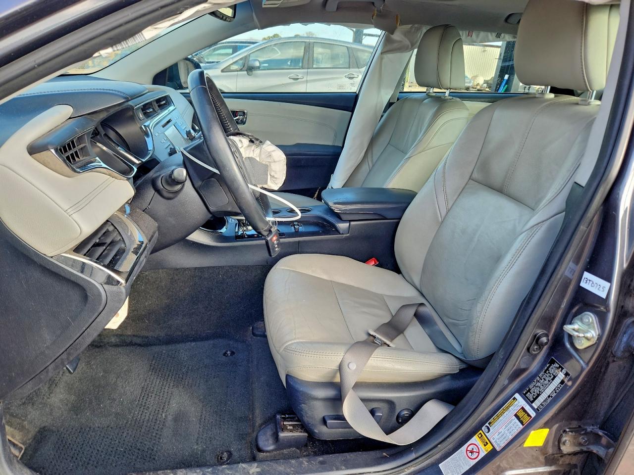 Toyota Avalon Base Image 8
