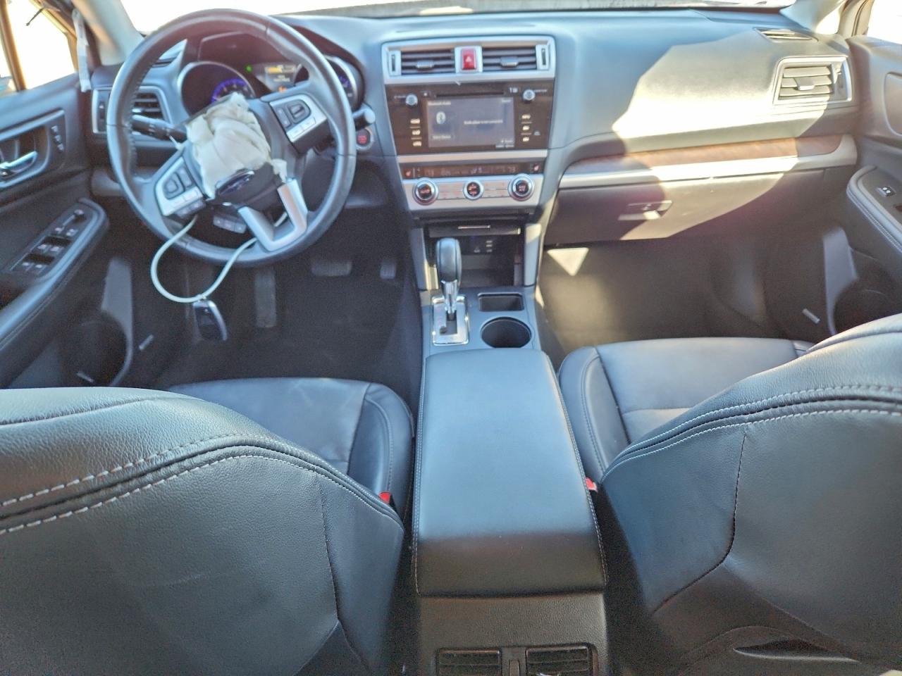 Subaru Outback 2.5i Limited Image 13