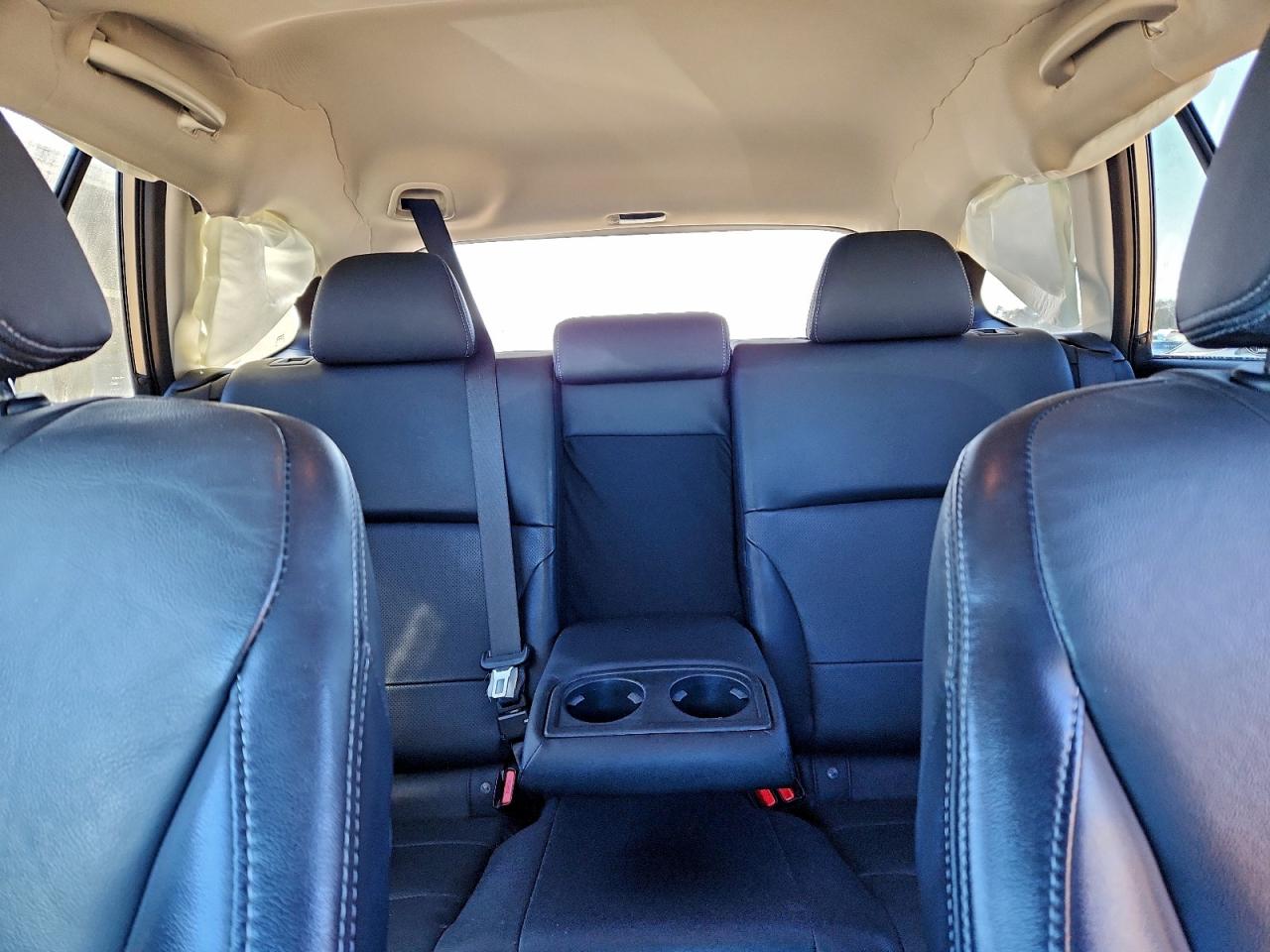 Subaru Outback 2.5i Limited Image 12