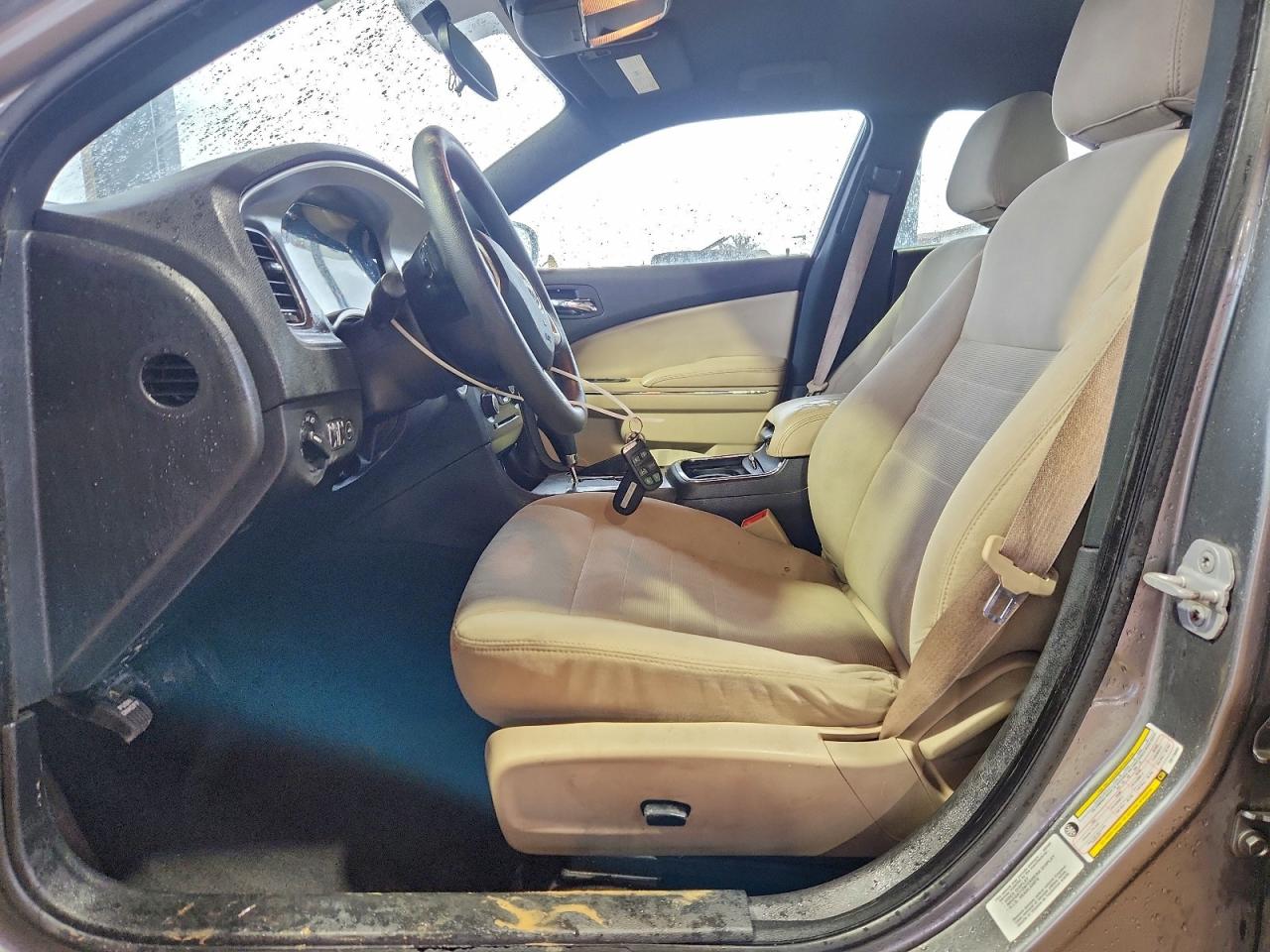 Dodge Charger Se Image 6