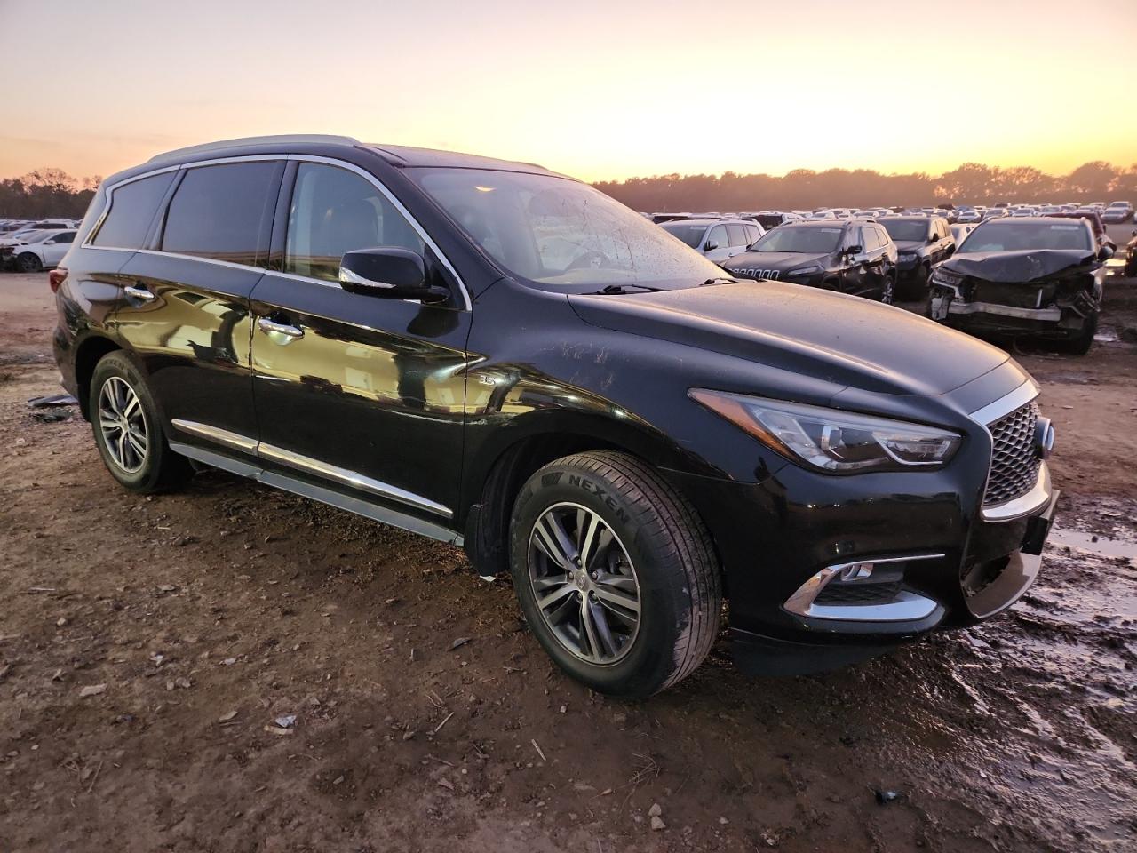 INFINITI Qx Image 11