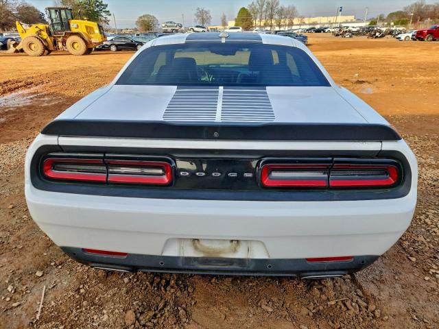 Dodge Challenger Sxt Image 6