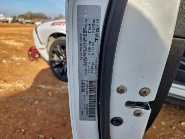 Dodge Challenger Sxt Image 8