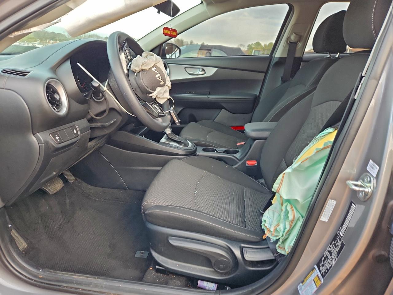 Kia Forte Lx Image 4