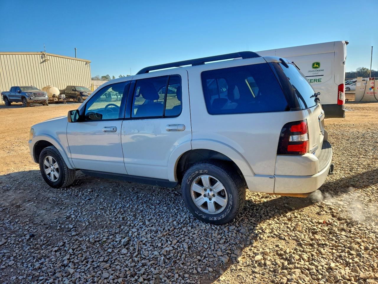 Ford Explorer Xlt Image 9