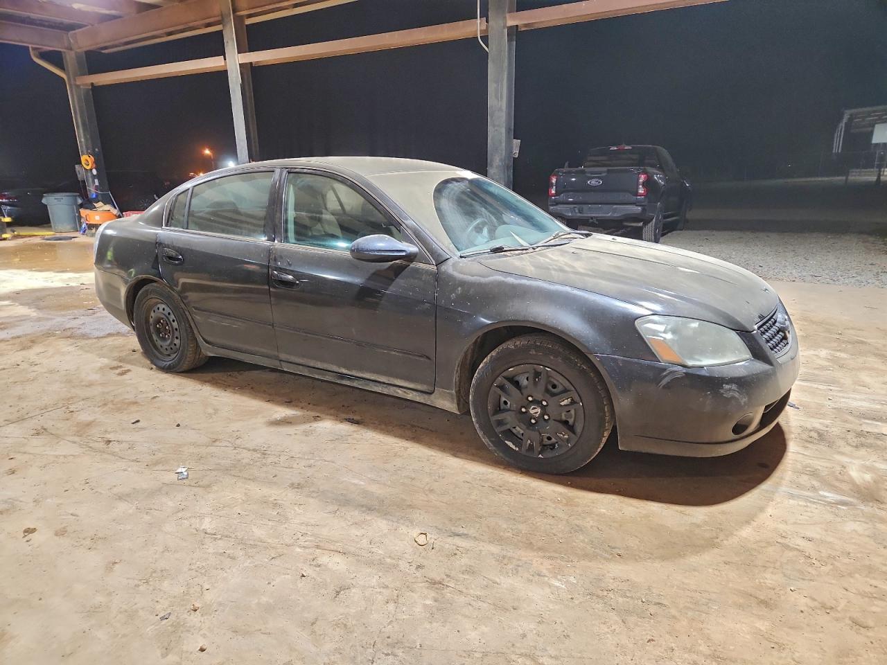 Nissan Altima S Image 6