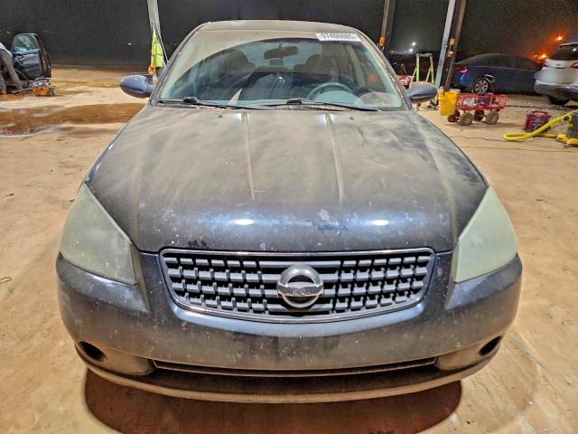 Nissan Altima S Image 4