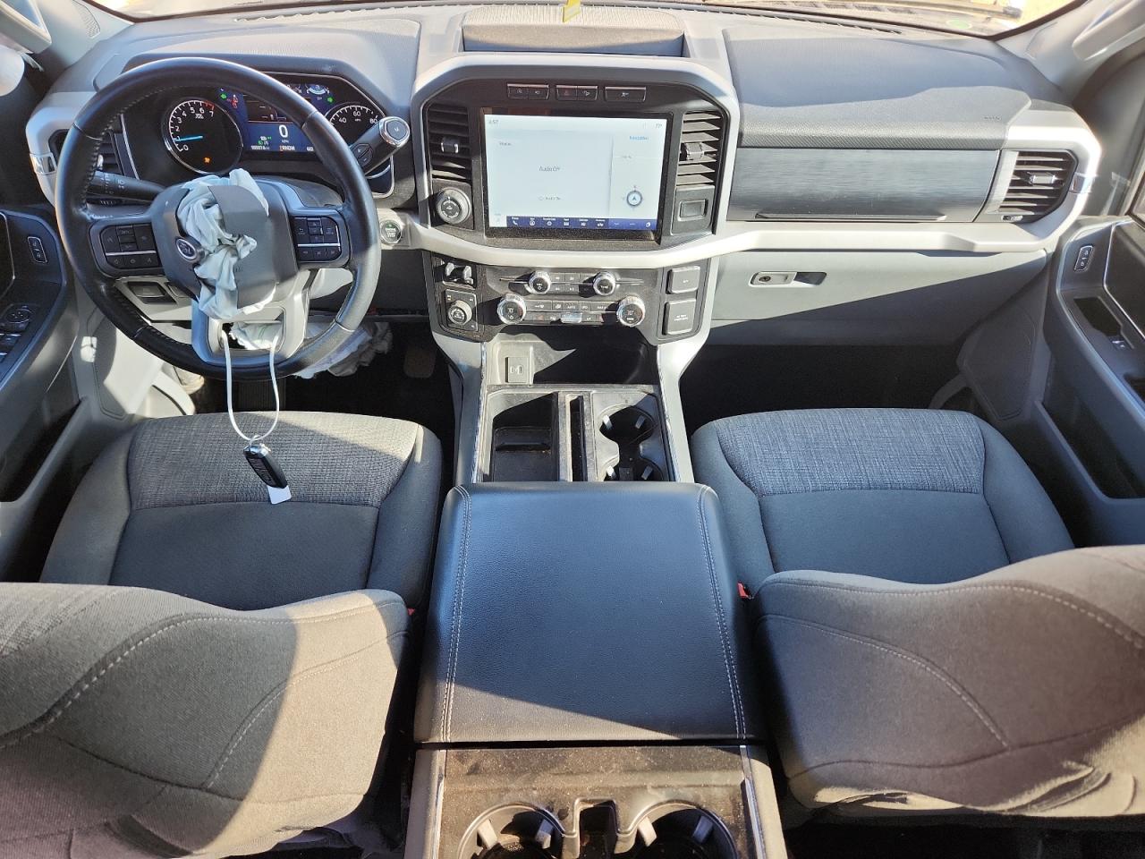 Ford F-150 Supercrew Image 4