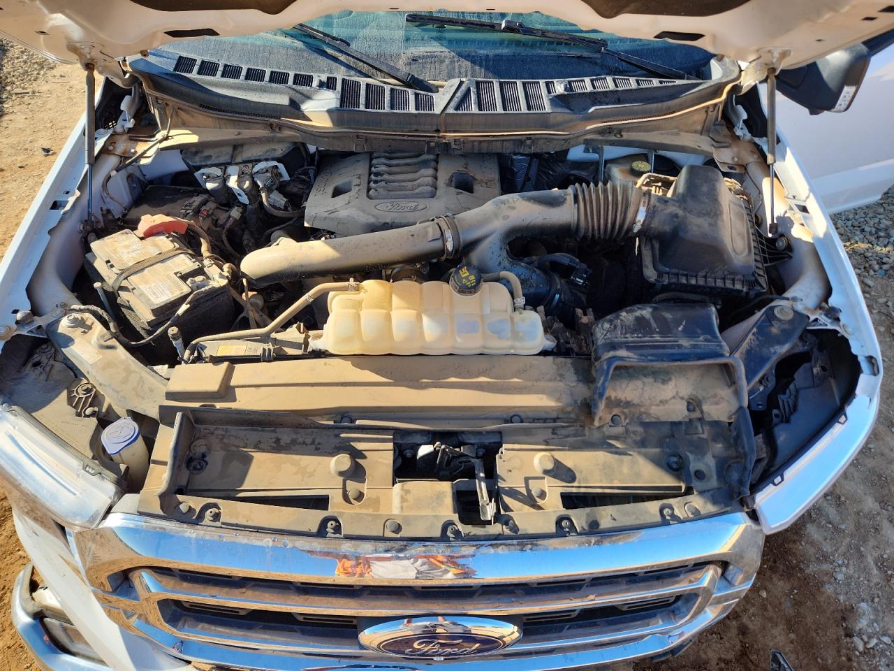 Ford F-150 Supercrew Image 12