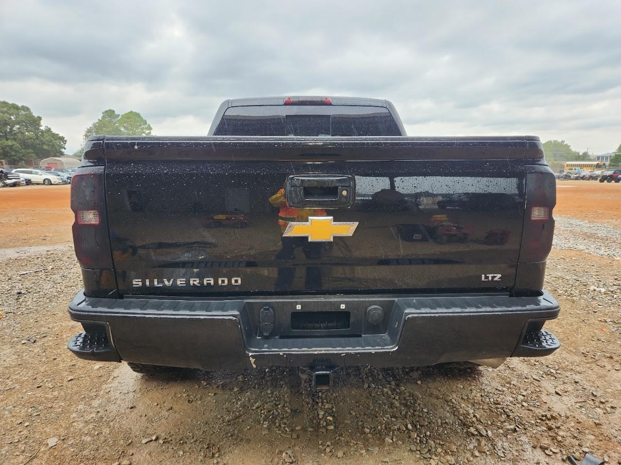 Chevrolet Silverado K1500 Ltz Image 10