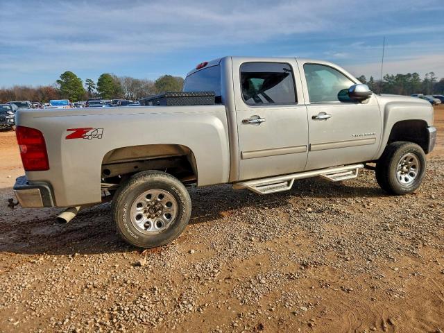 Chevrolet Silverado K1500 Lt Image 12