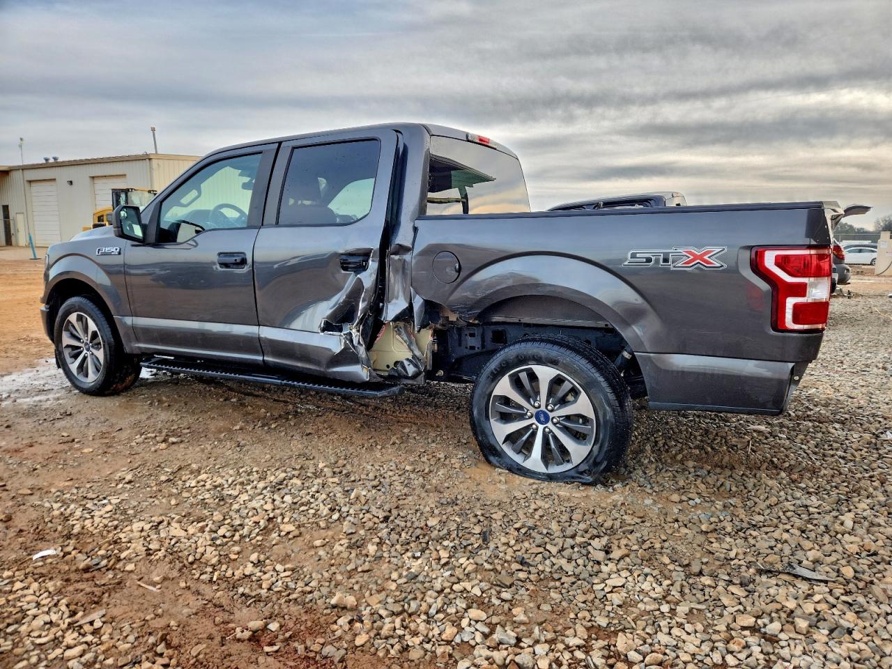 Ford F-150 Supercrew Image 6