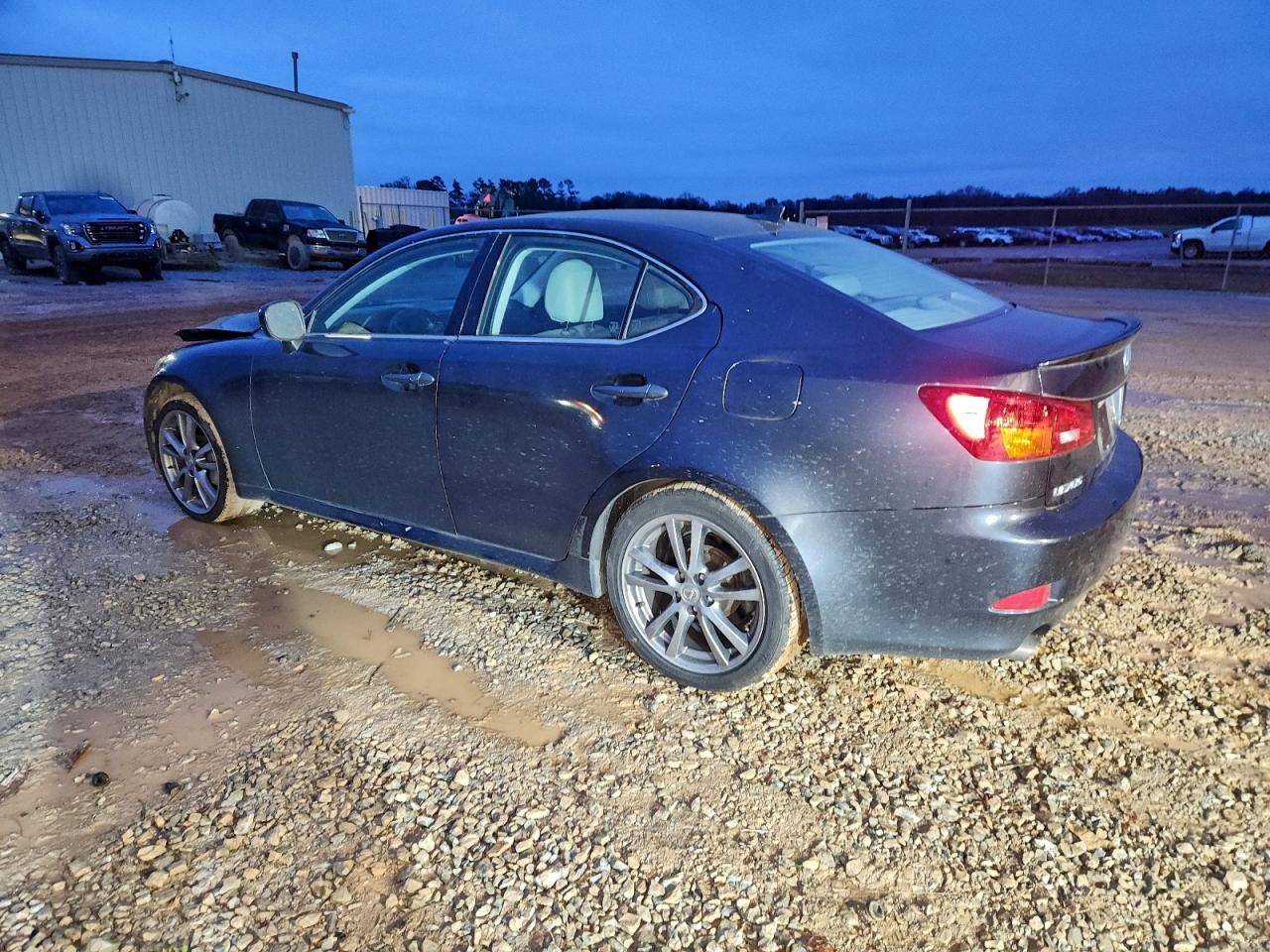 Lexus Is 350 Image 2